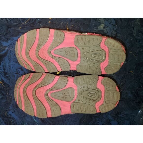 New Balance Kid's Adirondack Sandal Sport Shoe, Grey/Green/Pink, P3 M US Little - Picture 4 of 5